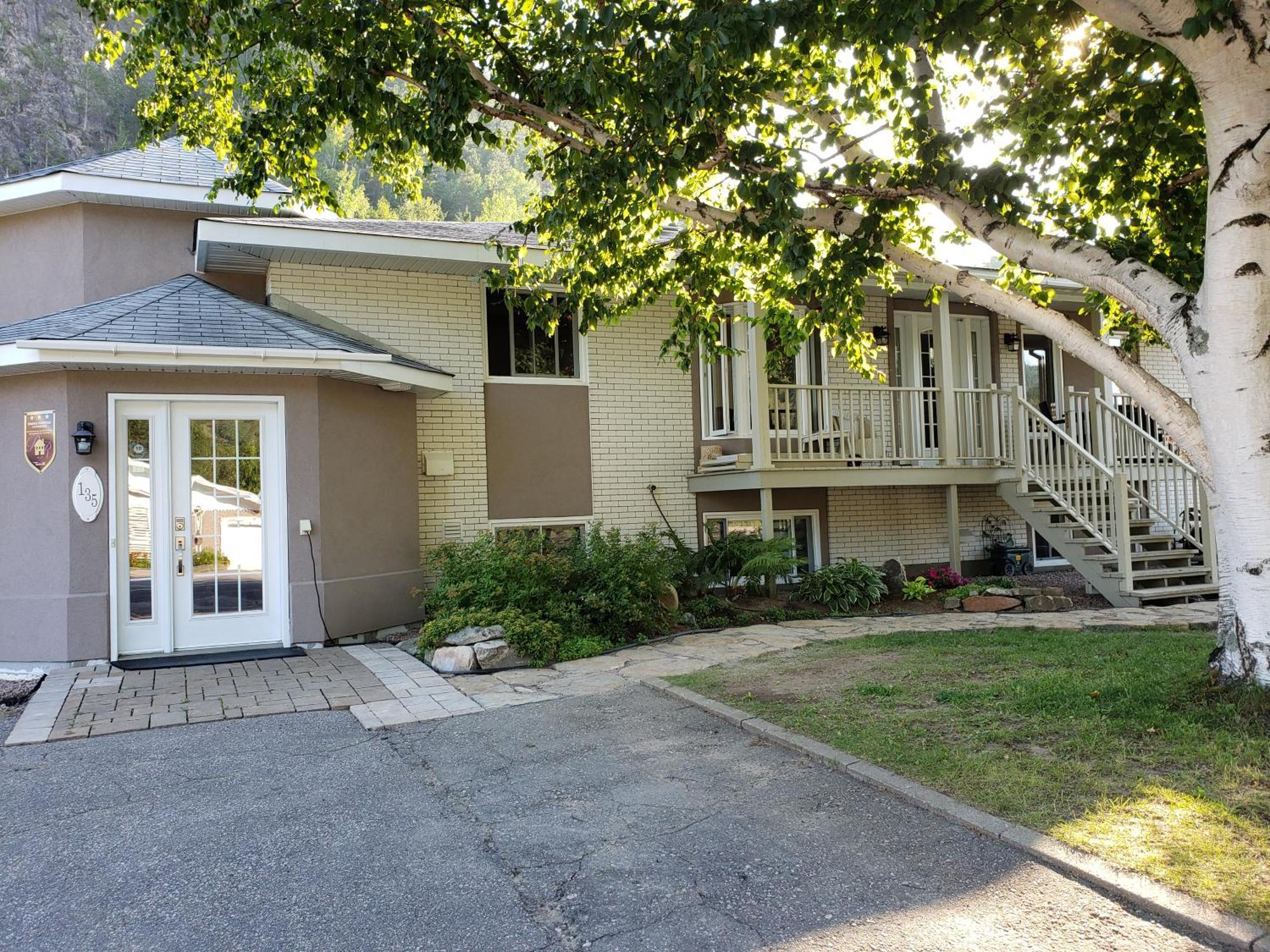 Residence Touristique Les Bouleaux Petit-Saguenay Exterior photo